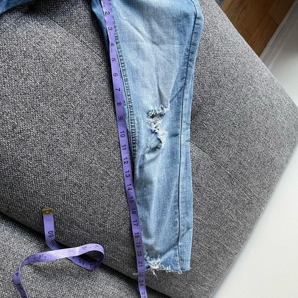 Light blue distressed ankle Jeans - Picture 7 of 7